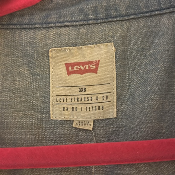 NWT Levi snap Jean shirt - Picture 2 of 5